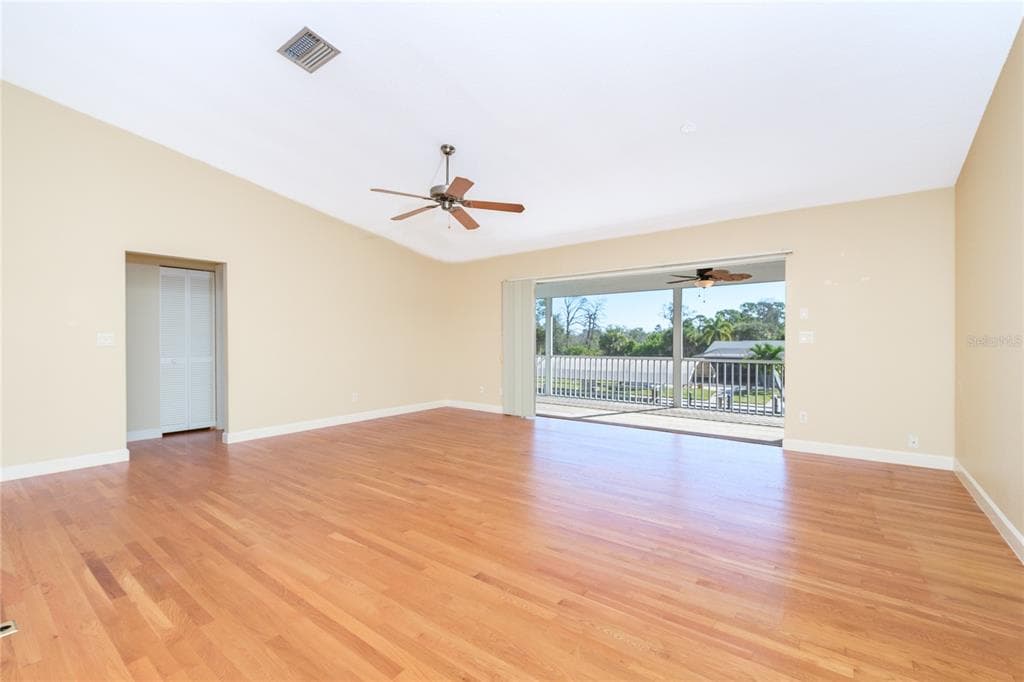 9230 PINE COVE DRIVE photo 13