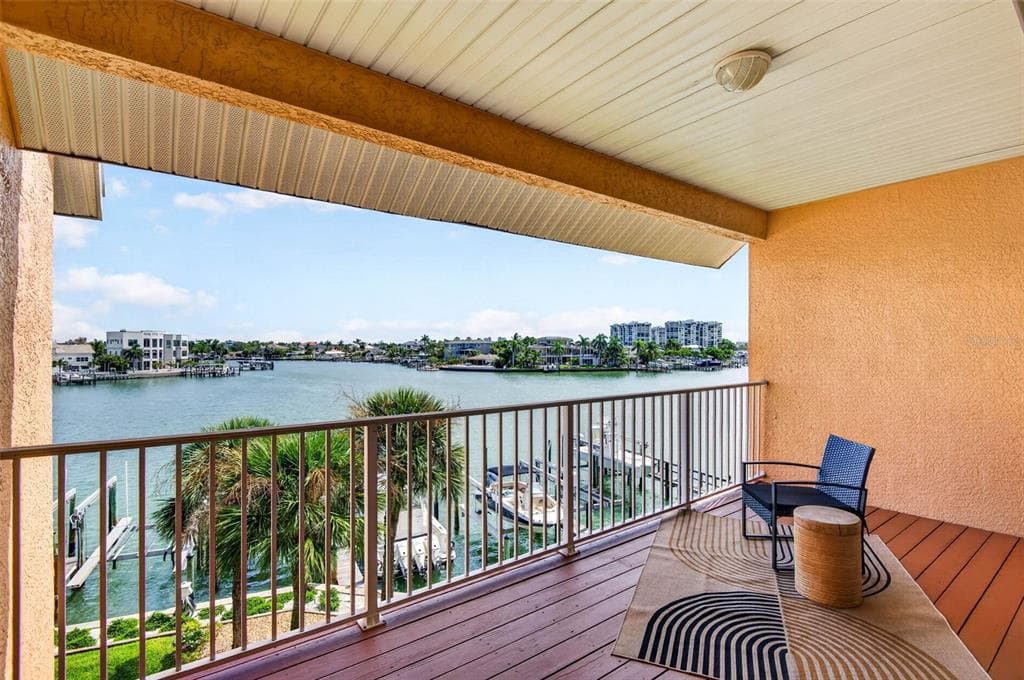 10071 GULF BOULEVARD photo 23