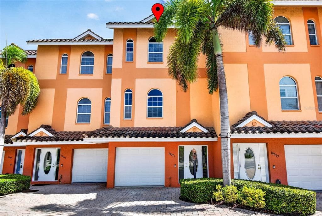 10071 GULF BOULEVARD photo 2
