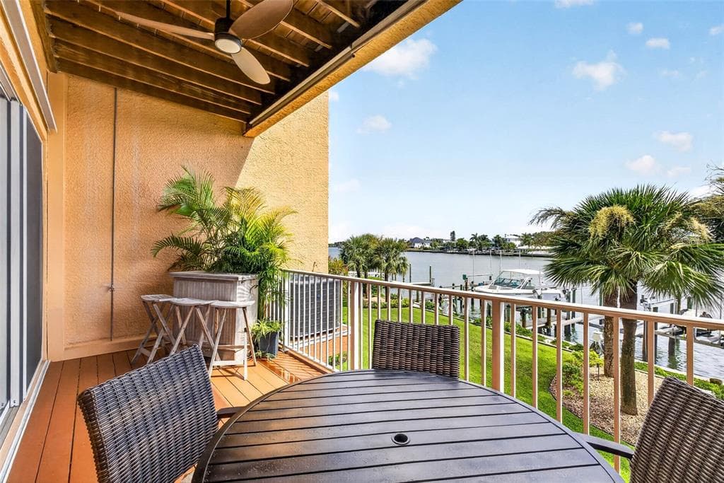 10071 GULF BOULEVARD photo 12