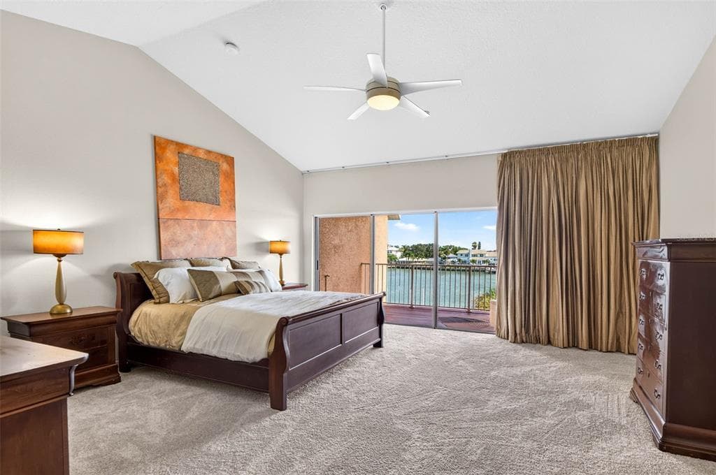10071 GULF BOULEVARD photo 20
