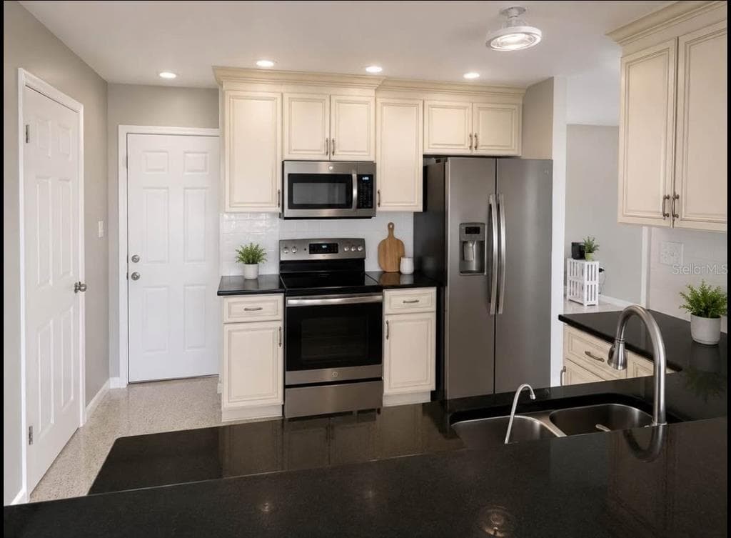 104 NORTHSHORE TERRACE photo 9