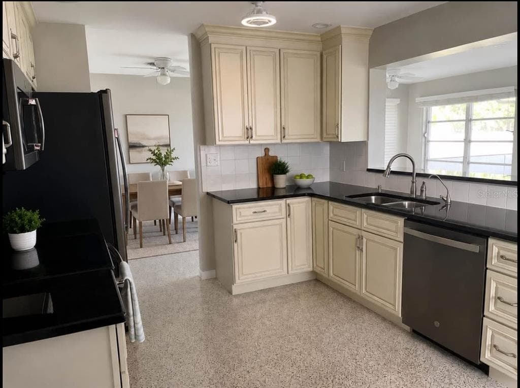 104 NORTHSHORE TERRACE photo 8