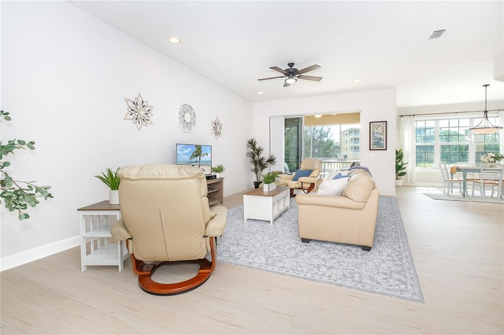 10720 LEMON CREEK LOOP 103 photo 8