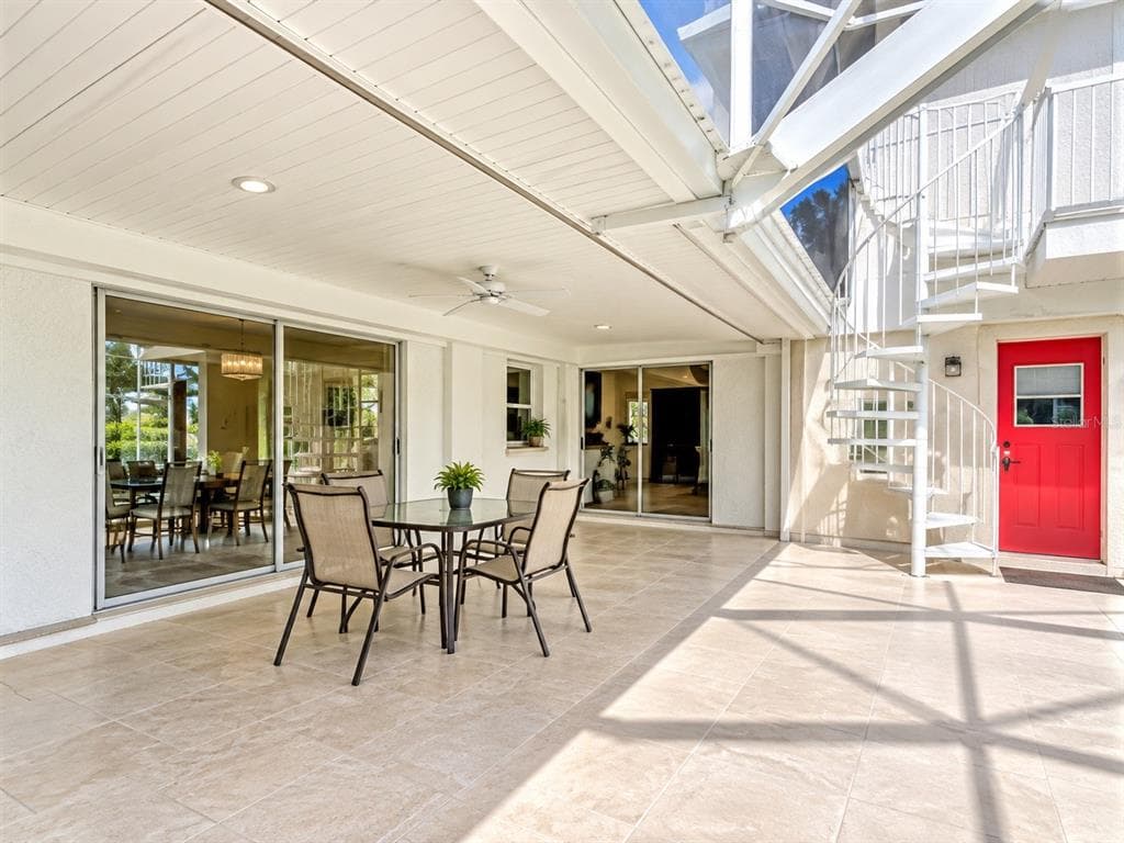 63 CLUBHOUSE ROAD photo 5