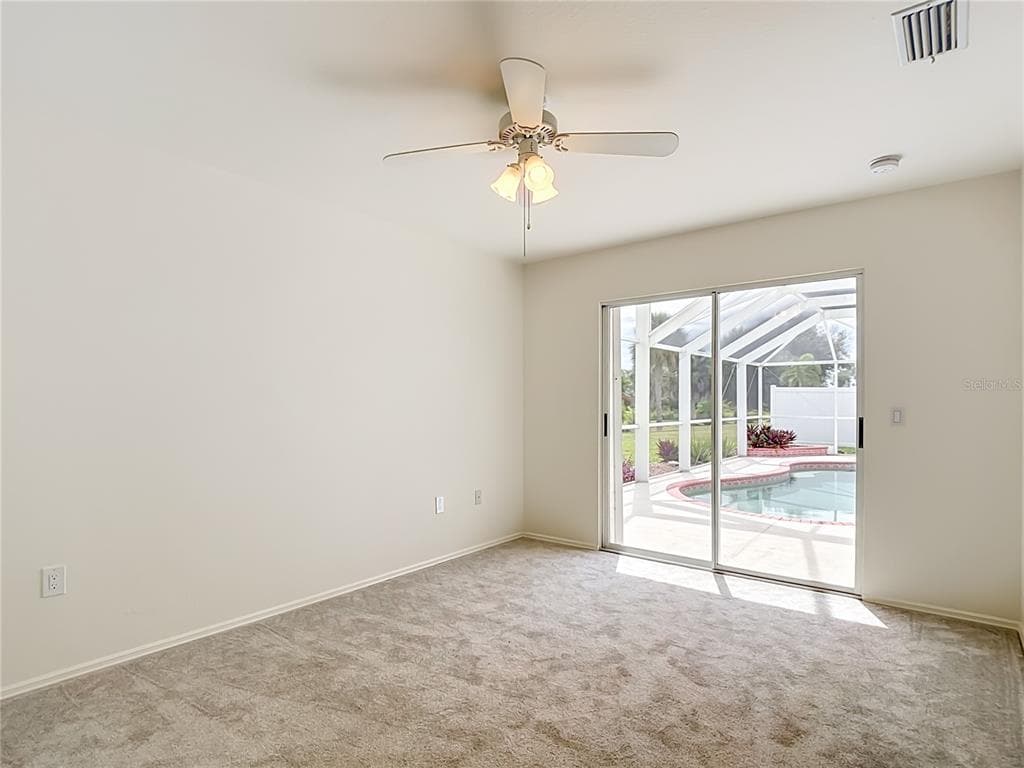 63 CLUBHOUSE ROAD photo 18