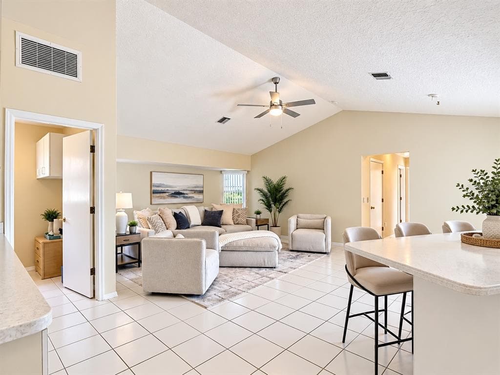 63 CLUBHOUSE ROAD photo 11