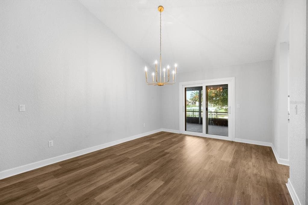 21 COLLINGTON COURT photo 12