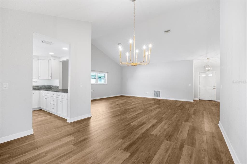 21 COLLINGTON COURT photo 10