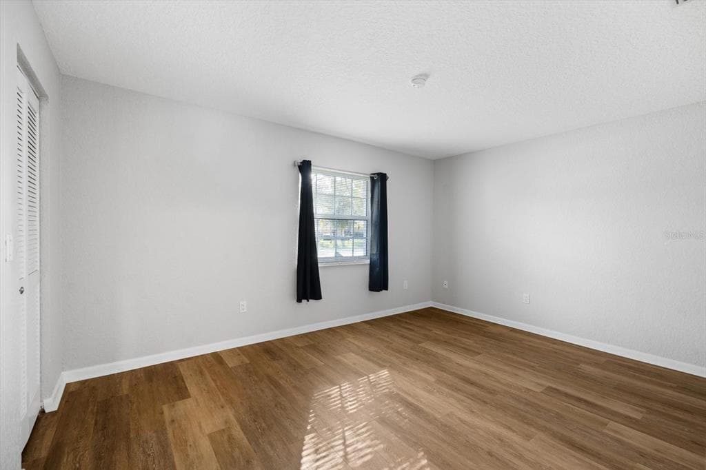 21 COLLINGTON COURT photo 25