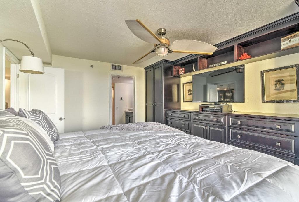 6009 SEA RANCH DRIVE 302 photo 13