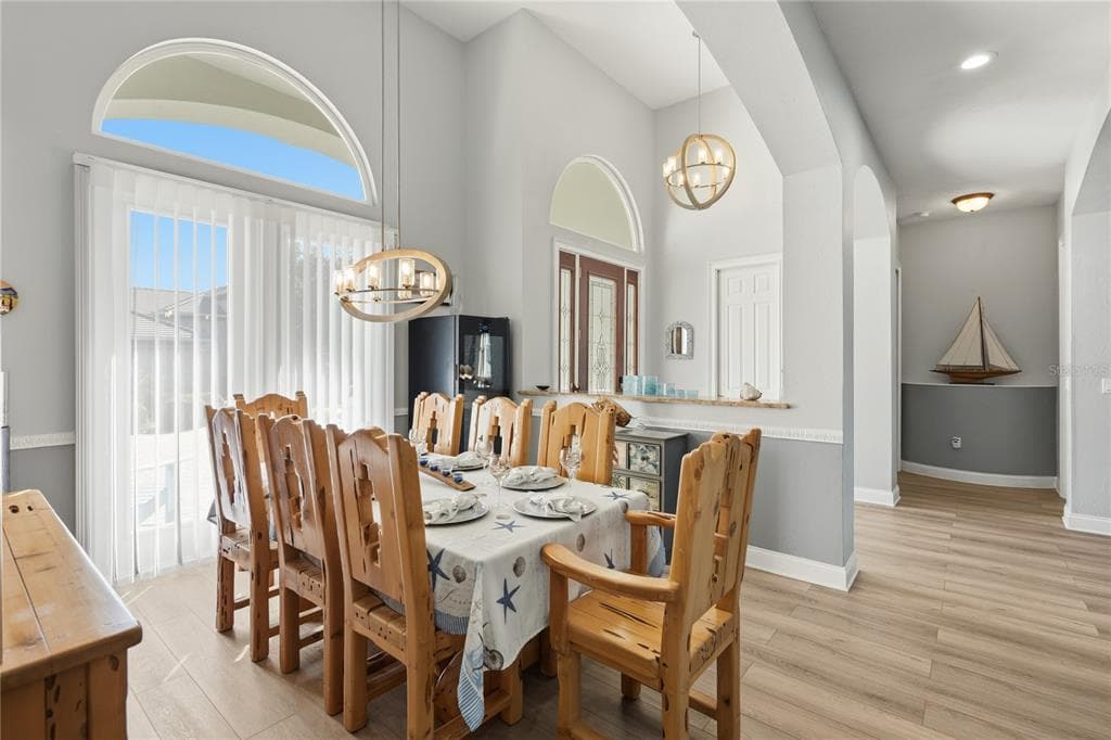 18 OAK VIEW CIRCLE E photo 17