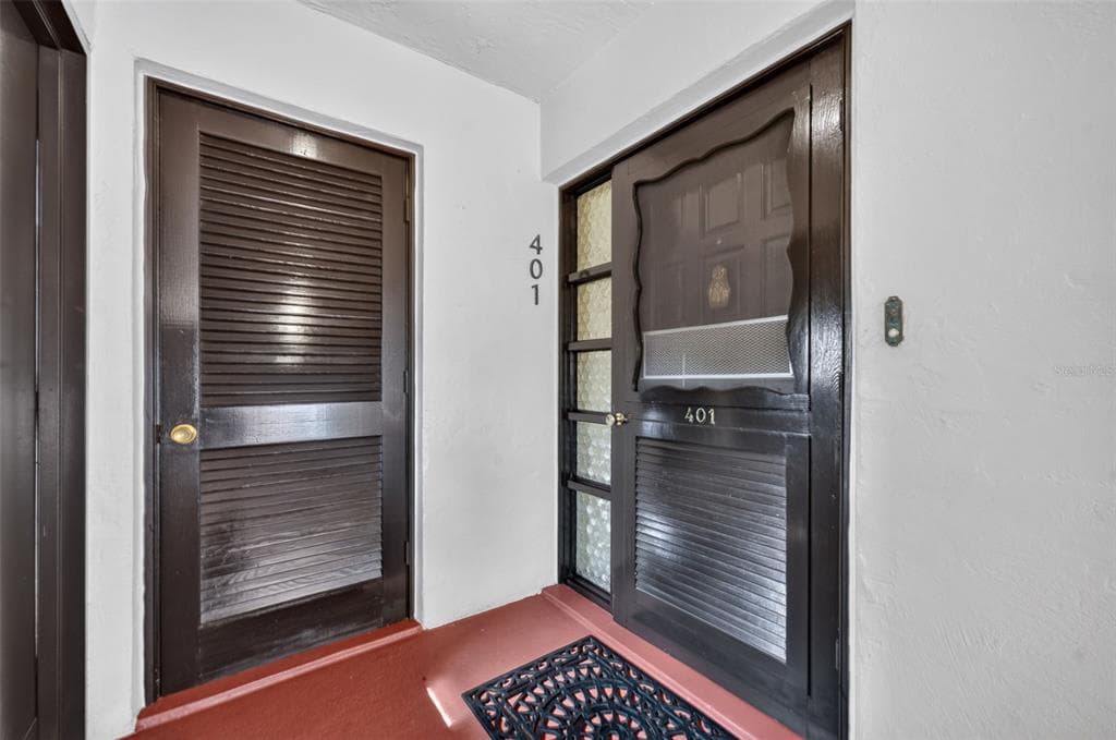 100 S INTERLACHEN AVENUE #401 3