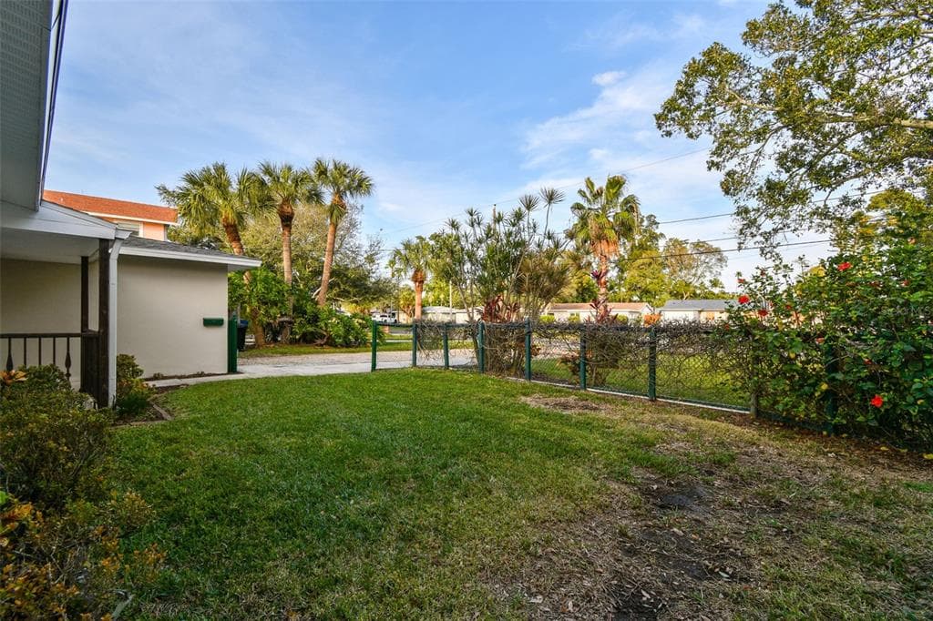 3618 SHORE ACRES BOULEVARD NE photo 18