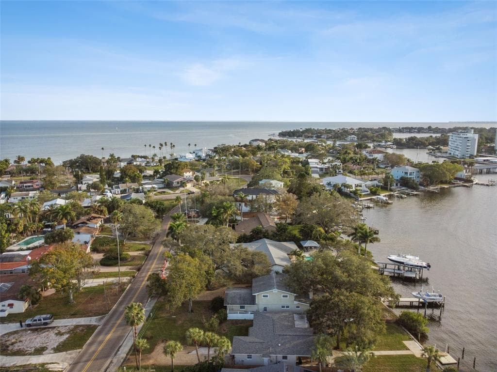3618 SHORE ACRES BOULEVARD NE photo 8