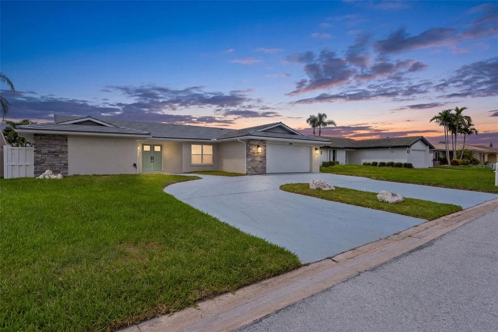 5041 CABRILLA COURT 2