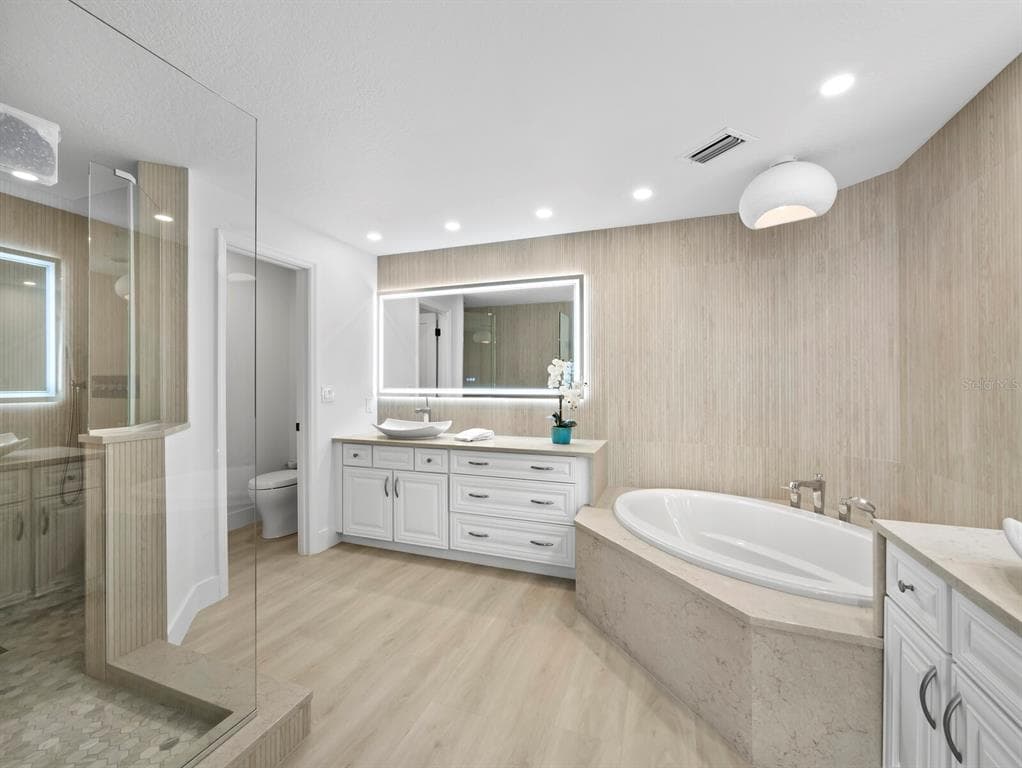 1260 DOLPHIN BAY WAY 301 photo 13