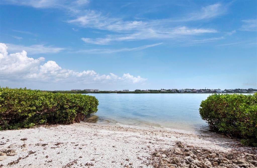 1260 DOLPHIN BAY WAY 301 photo 24