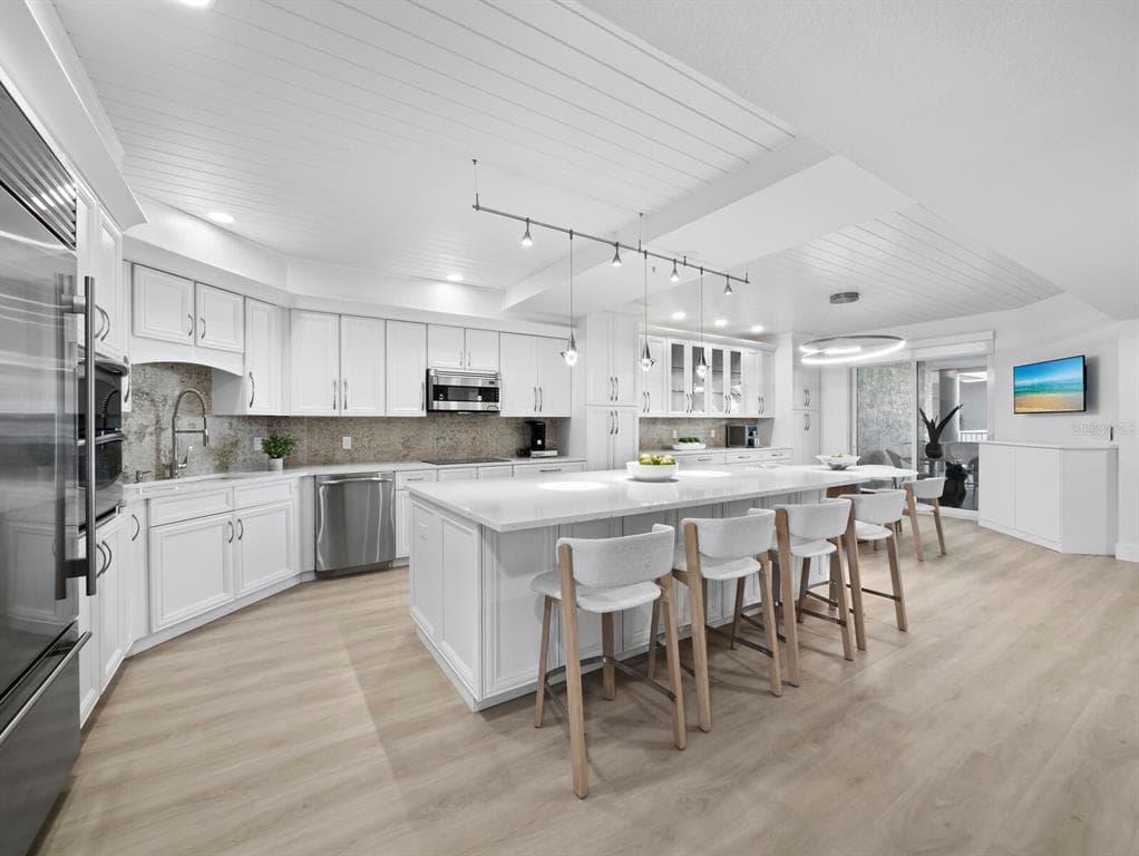 1260 DOLPHIN BAY WAY 301 photo 8