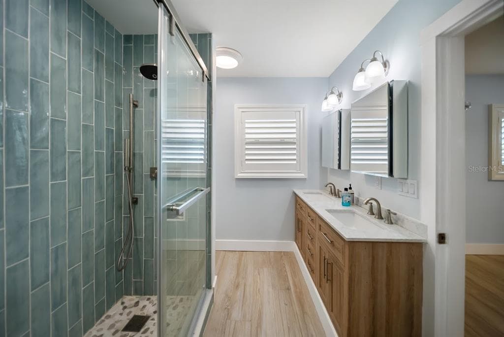 400 DONA DRIVE photo 23