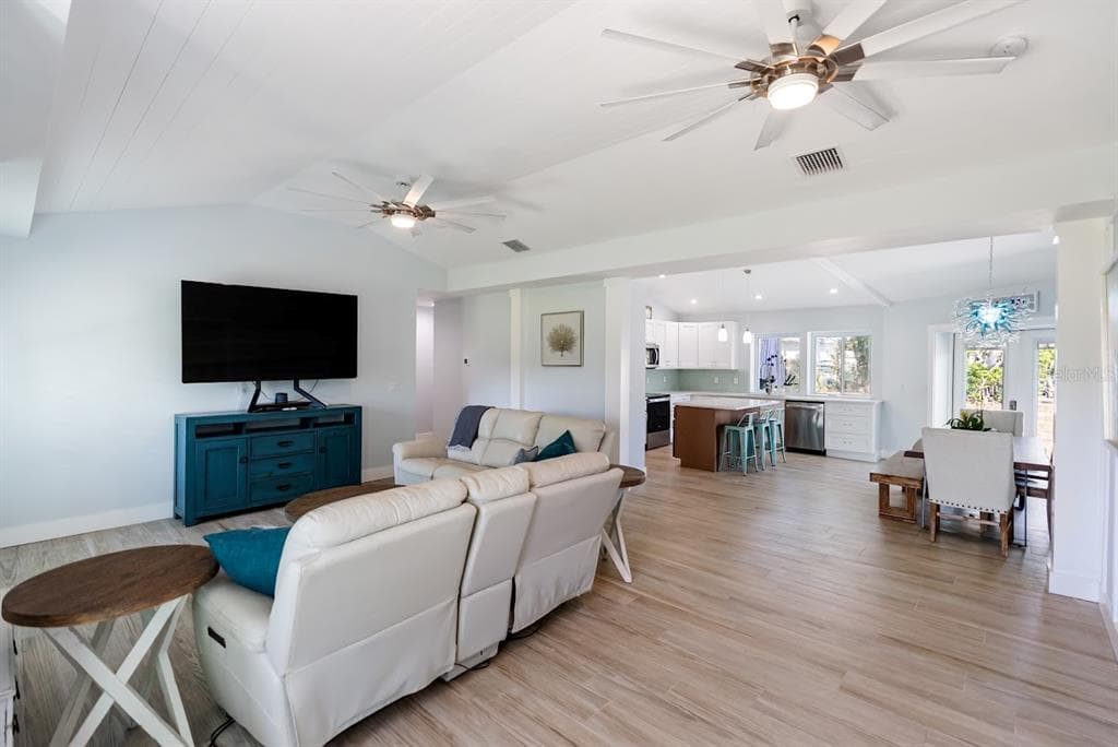 400 DONA DRIVE photo 17