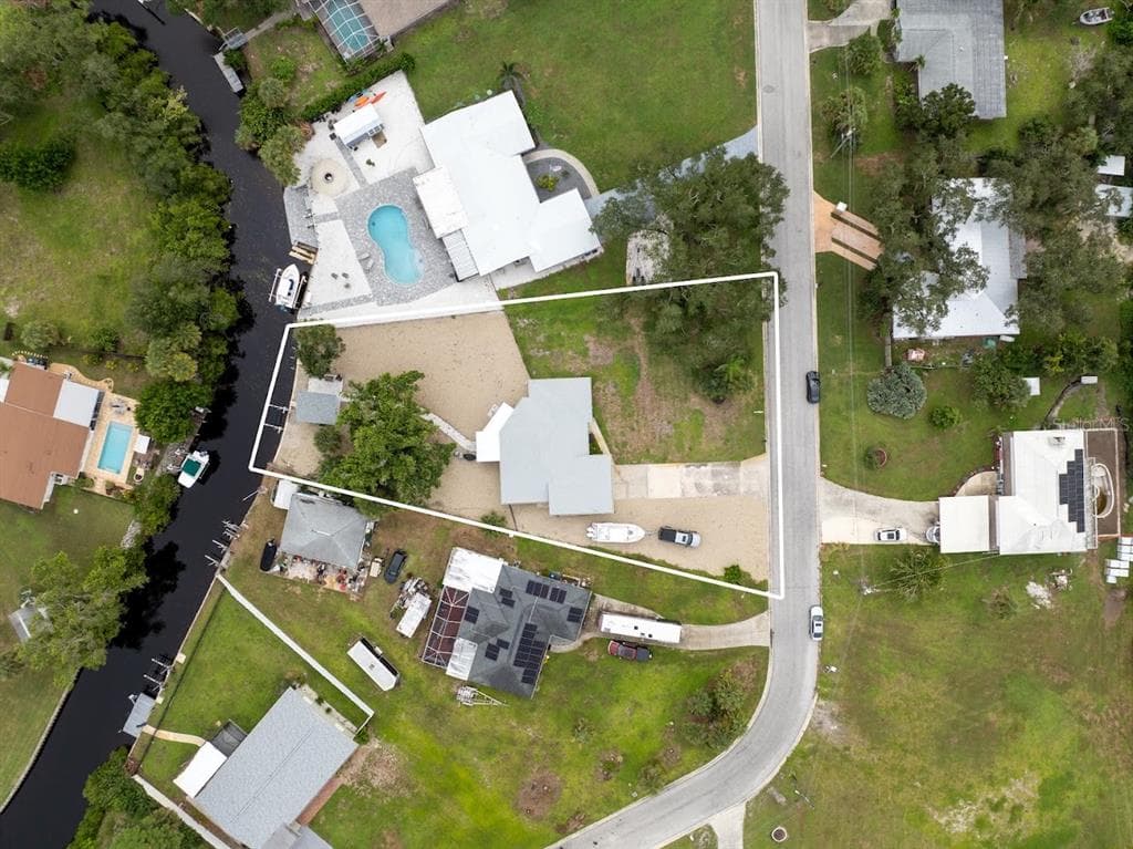 400 DONA DRIVE photo 3