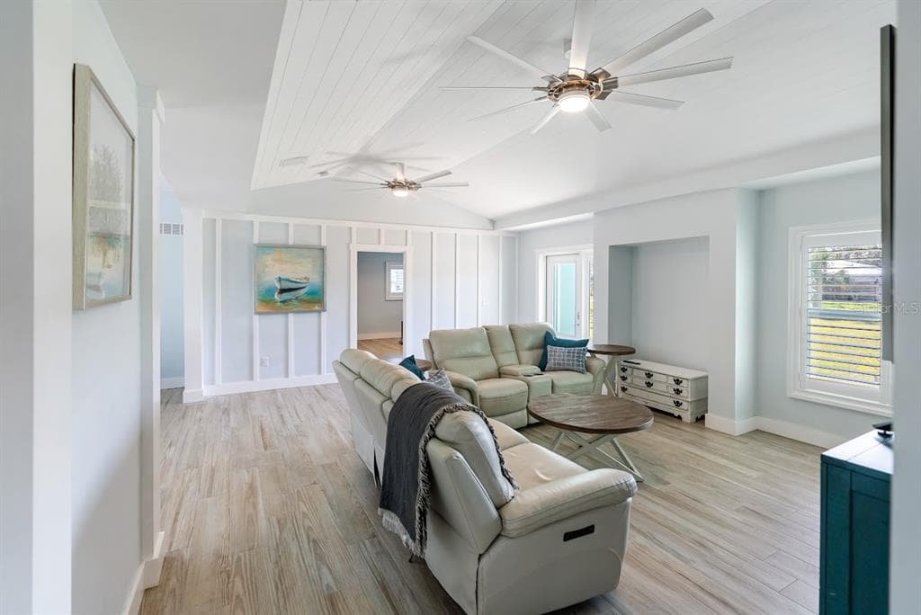 400 DONA DRIVE photo 18