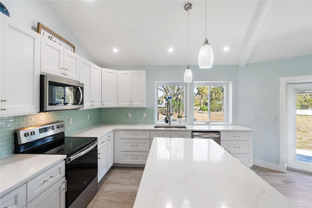 400 DONA DRIVE photo 4