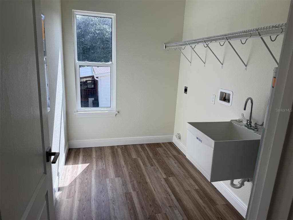 6435 FINANCE AVENUE photo 22