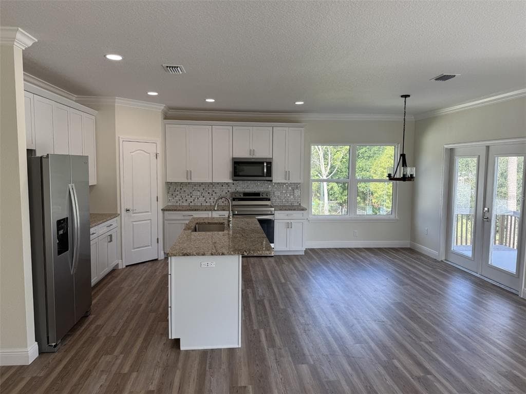 6435 FINANCE AVENUE photo 9