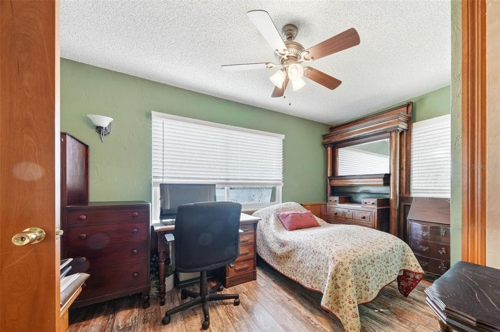 400 LAKESHORE DRIVE photo 15