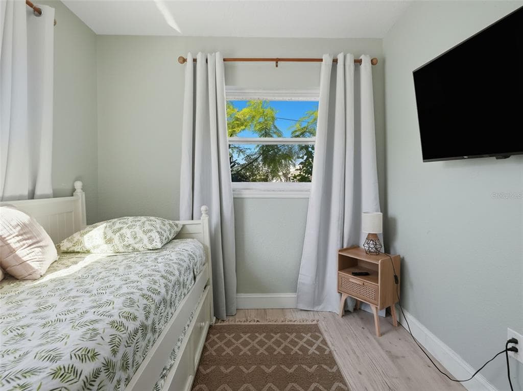 13730 MELANIE AVENUE photo 17