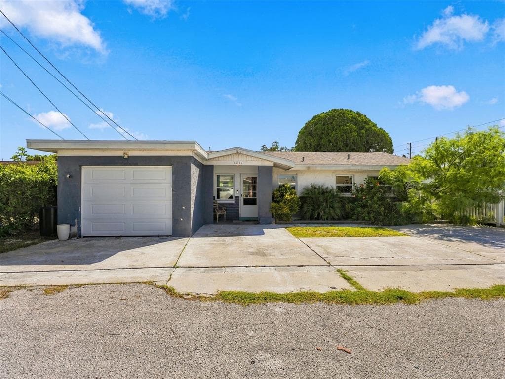 13730 MELANIE AVENUE photo 1