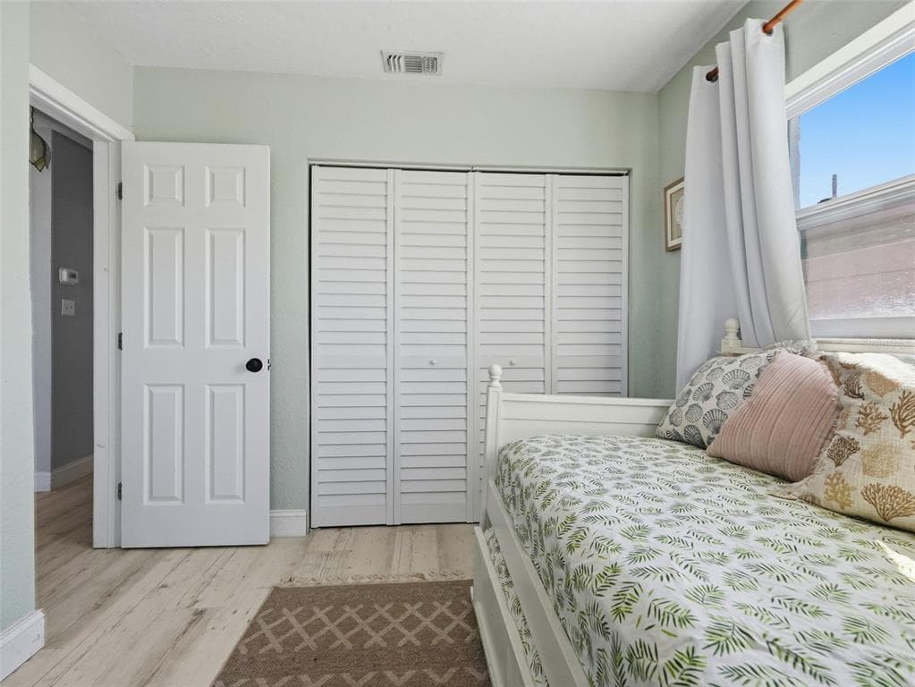 13730 MELANIE AVENUE photo 18