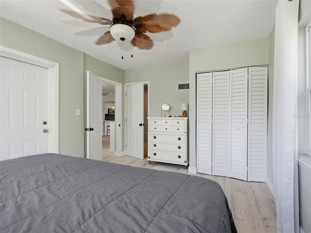 13730 MELANIE AVENUE photo 21