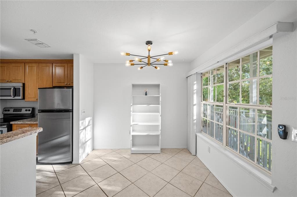 850 S TAMIAMI TRAIL 530 photo 6