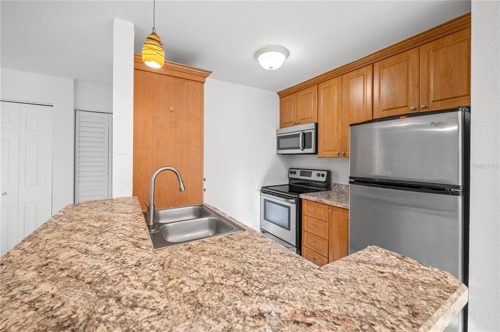 850 S TAMIAMI TRAIL 530 photo 13