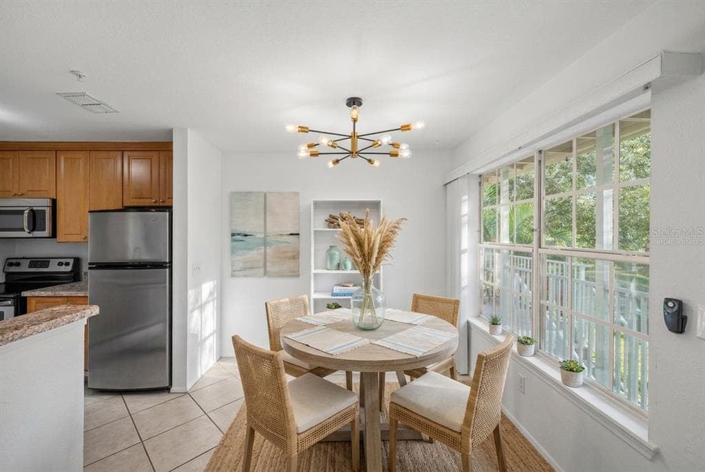 850 S TAMIAMI TRAIL 530 photo 4