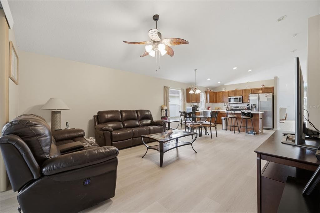 1201 DUSTAN PLACE photo 13