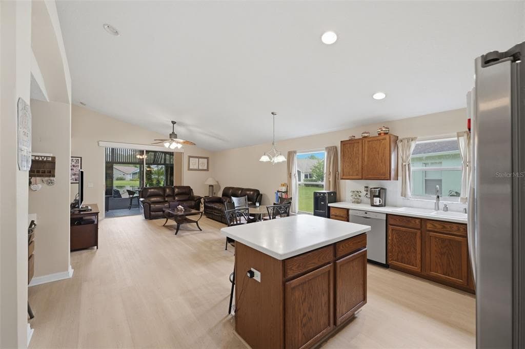1201 DUSTAN PLACE photo 17