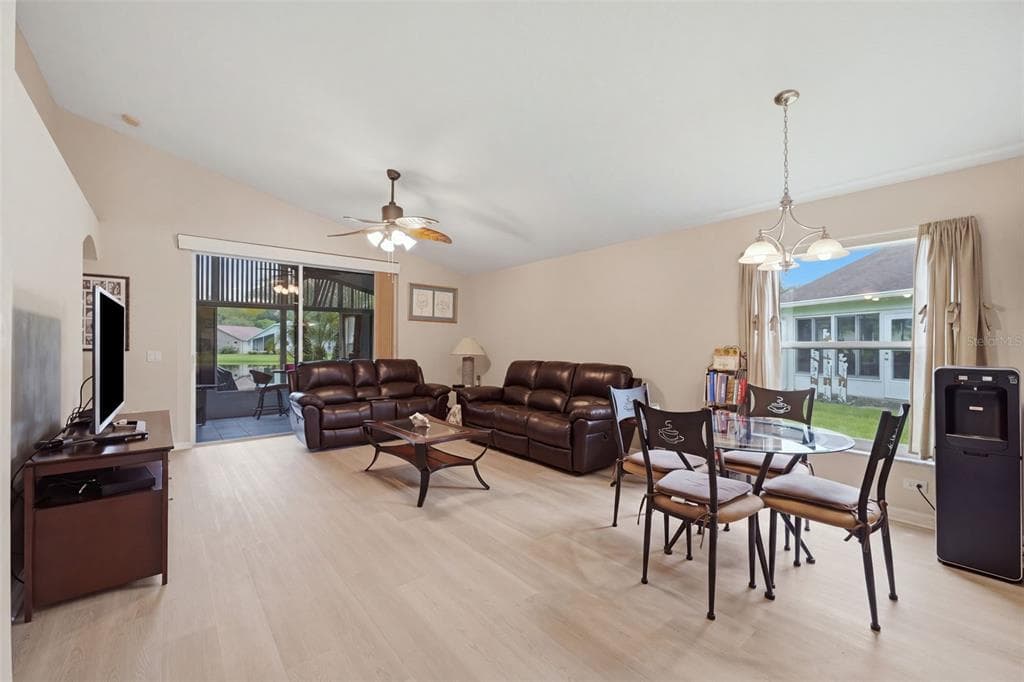 1201 DUSTAN PLACE photo 12