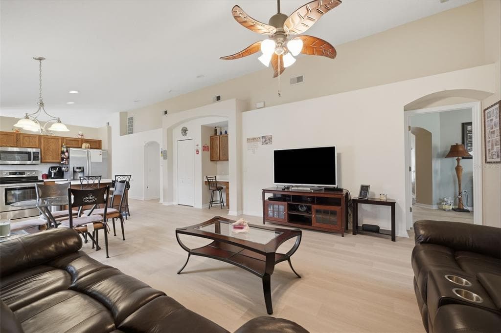 1201 DUSTAN PLACE photo 14