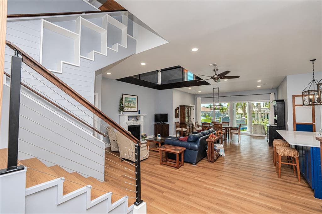 201 TROPICANA DRIVE photo 9