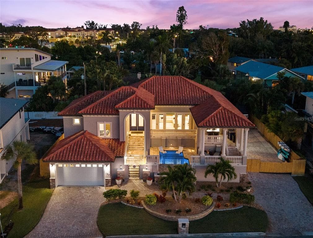 107 SUNSET DRIVE 1