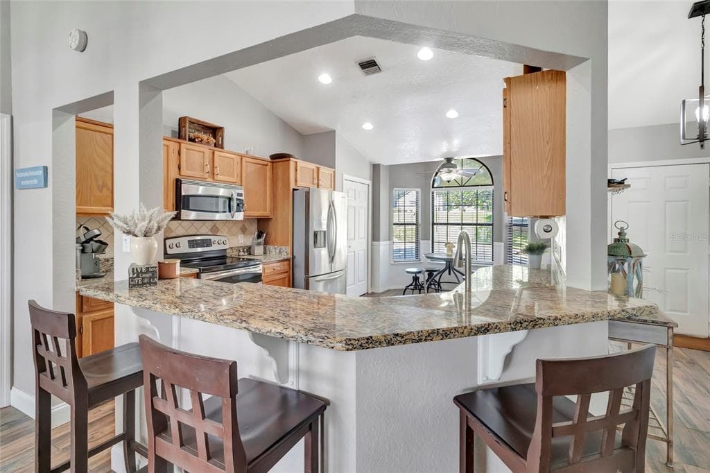 10598 LAKE HILL DRIVE photo 20