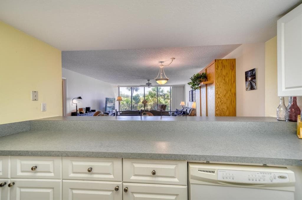 7600 BAYSHORE DRIVE 202 photo 15