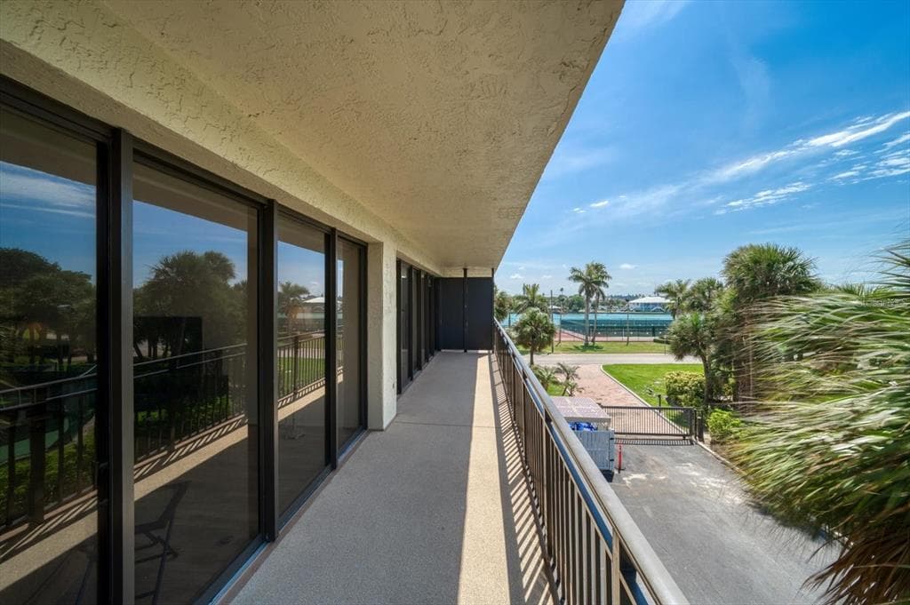 7600 BAYSHORE DRIVE 202 photo 4