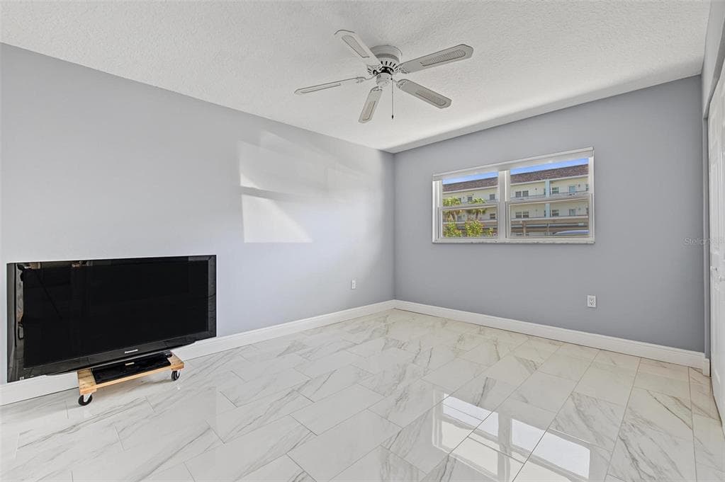 7 DUNOON PLACE 104 photo 14