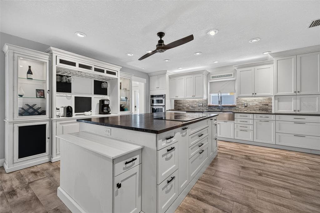 2480 E BAY ISLE DRIVE SE photo 13