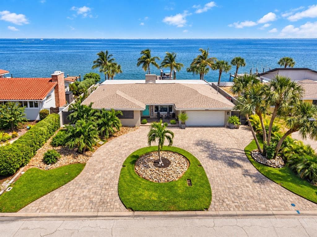 2480 E BAY ISLE DRIVE SE 1